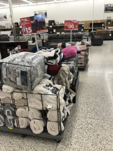 Discount Store «Big Lots», reviews and photos, 21082 Beach Blvd, Huntington Beach, CA 92648, USA