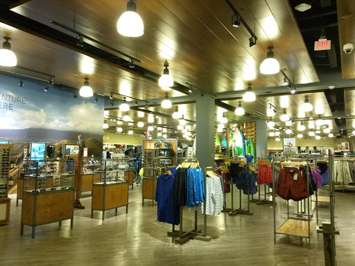 Clothing Store «L.L. Bean», reviews and photos, 100 South Avenue, Bloomington, MN 55425, USA