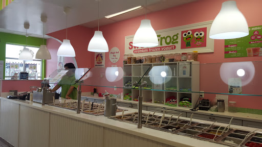 Frozen Yogurt Shop «Sweet Frog Stonebridge», reviews and photos, 125 Stonebridge Plaza Avenue, Richmond, VA 23225, USA