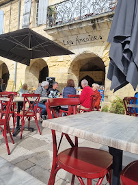 Atmosphère du Cafe Les Arcades à Beaumontois-en-Périgord - n°3