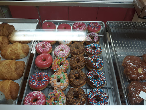 Donut Shop «Donut King», reviews and photos, 150 W Grant Rd, Tucson, AZ 85705, USA