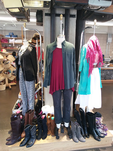 Thrift Store «RARE by Goodwill», reviews and photos, 411 W Broadway, Anaheim, CA 92805, USA