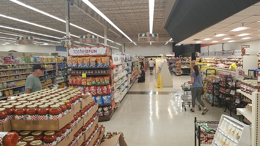 Grocery Store «The Market in the Square», reviews and photos, 940 Union Rd, West Seneca, NY 14224, USA