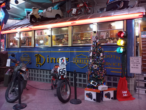 Harley-Davidson Dealer «South East Harley-Davidson», reviews and photos, 23105 Aurora Rd, Bedford Heights, OH 44146, USA