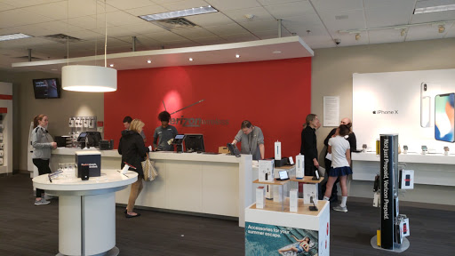 Cell Phone Store «Verizon», reviews and photos, 195 Lancaster Ave, Ardmore, PA 19003, USA
