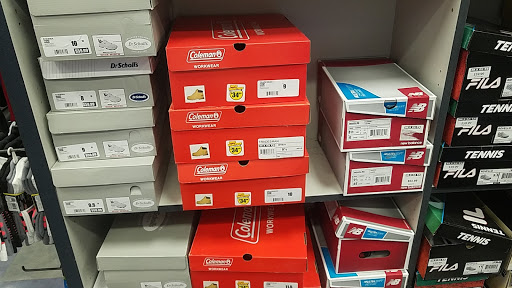 Sporting Goods Store «Big 5 Sporting Goods - Bakersfield», reviews and photos, 3203 Mall View Rd, Bakersfield, CA 93306, USA