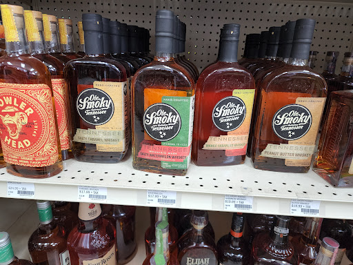 Liquor Store «Golden Gate Beverage & Liquor», reviews and photos, 6105 Mayfield Rd, Cleveland, OH 44124, USA