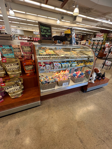 Pet Supply Store «Pet Food Express», reviews and photos, 9153 W Olympic Blvd, Beverly Hills, CA 90212, USA