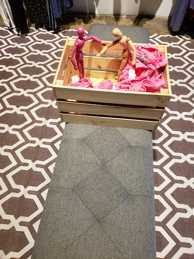 Thrift Store «Lotus House Thrift Chic Boutique», reviews and photos, 2040 NW 7th Ave, Miami, FL 33127, USA