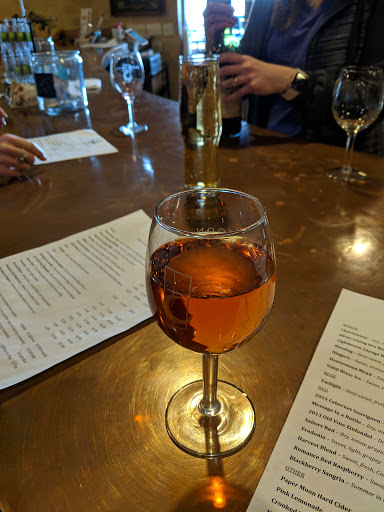 Winery «Paper Moon Vineyards», reviews and photos, 2008 State Rd, Vermilion, OH 44089, USA