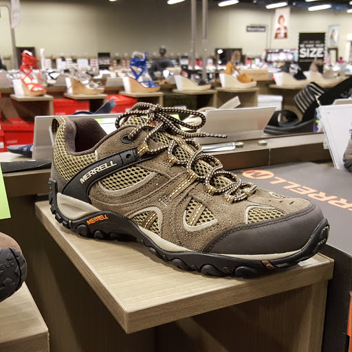 Shoe Store «DSW Designer Shoe Warehouse», reviews and photos, 1824 S 320th St, Federal Way, WA 98003, USA