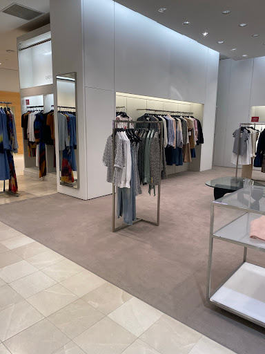 Department Store «Saks Fifth Avenue», reviews and photos, 2 Bala Plaza, Bala Cynwyd, PA 19004, USA