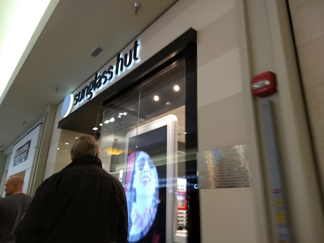 Sunglass Hut
