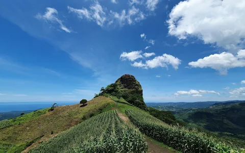 El Peñón de Comasagua image