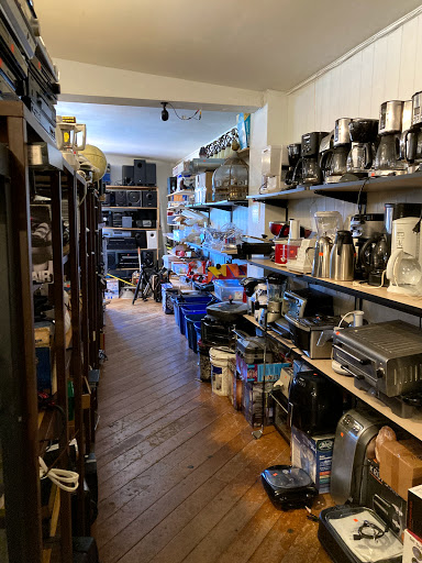 Thrift Store «La Tienda Thrift Store», reviews and photos, 510 N El Camino Real, San Clemente, CA 92672, USA