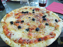 Pizza du Restaurant Le Pas Sage Du Marché à La Flotte - n°4