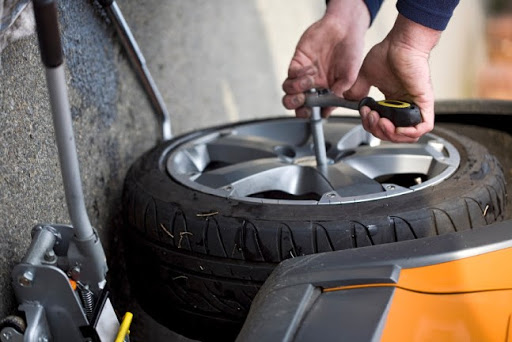 Auto Repair Shop «Car-X Tire & Auto», reviews and photos, 1101 County Hwy 10, Spring Lake Park, MN 55432, USA