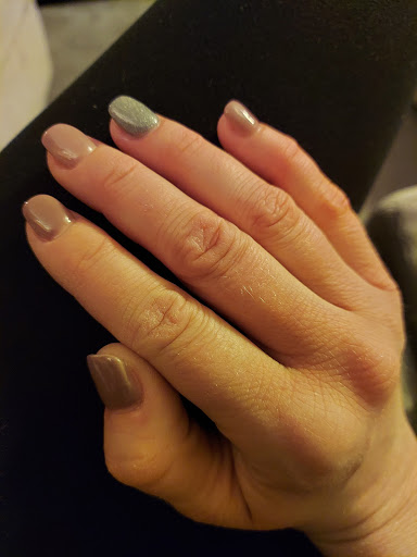 Comfy Nails Zone