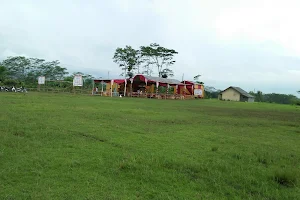Lapangan Desa Medayu image