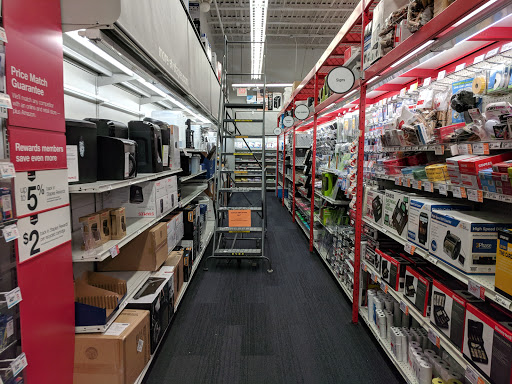 Office Supply Store «Staples», reviews and photos, 1104 W Broad St, Falls Church, VA 22046, USA