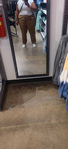 Clothing Store «Old Navy», reviews and photos, 697 Hillside Avenue, New Hyde Park, NY 11040, USA