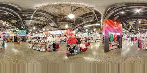 Clothing Store «Old Navy», reviews and photos, 801 Market St, San Francisco, CA 94103, USA