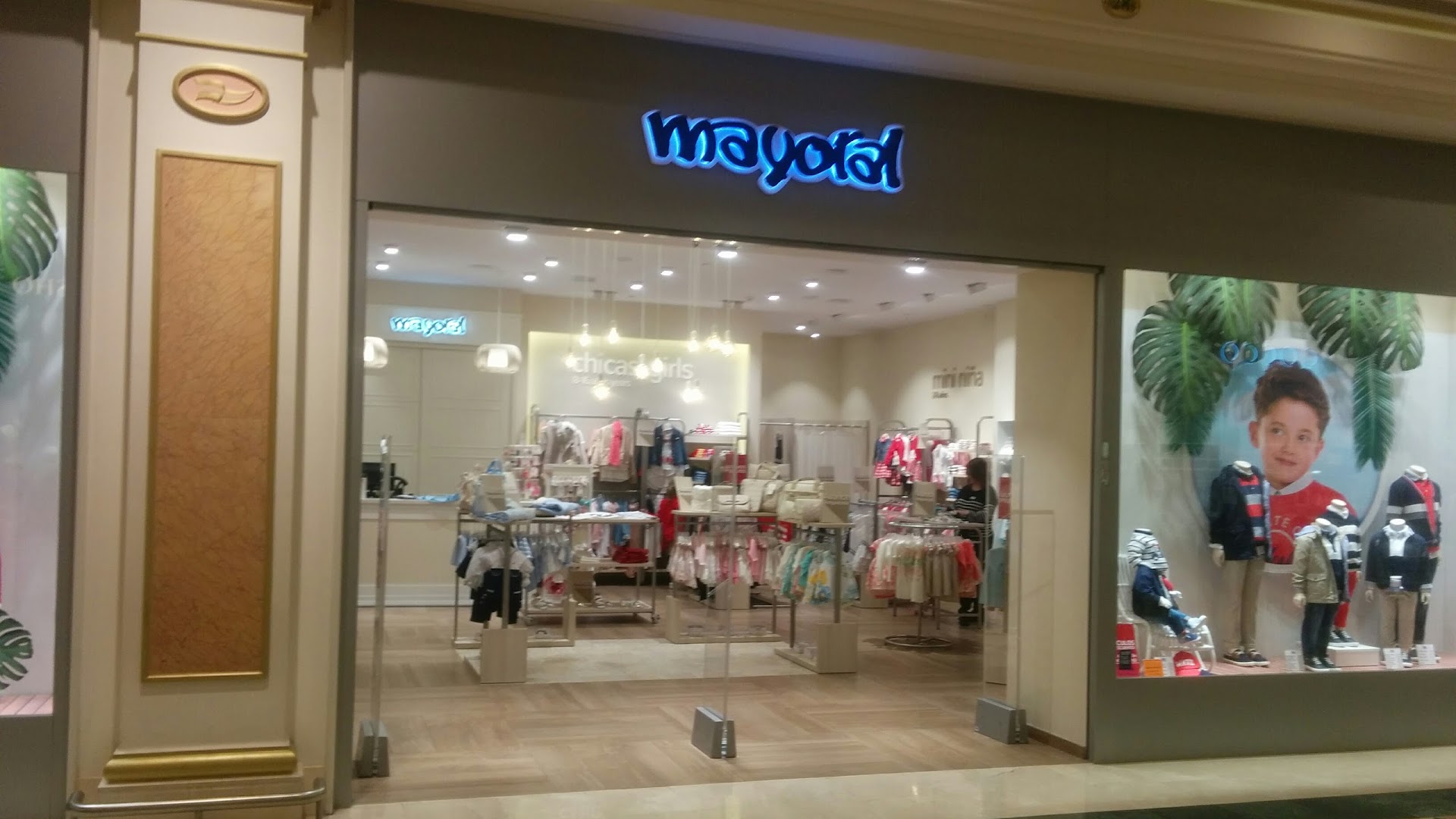 Mayoral - Tienda de Ropa Infantil y para Bebés - C.C. Gran Plaza 2 (Majadahonda)