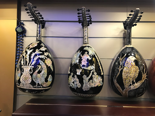 Guitar stores Cairo