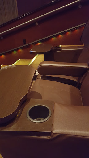 Movie Theater «CinéBistro at Hyde Park Village», reviews and photos, 1609 W Swann Ave, Tampa, FL 33606, USA