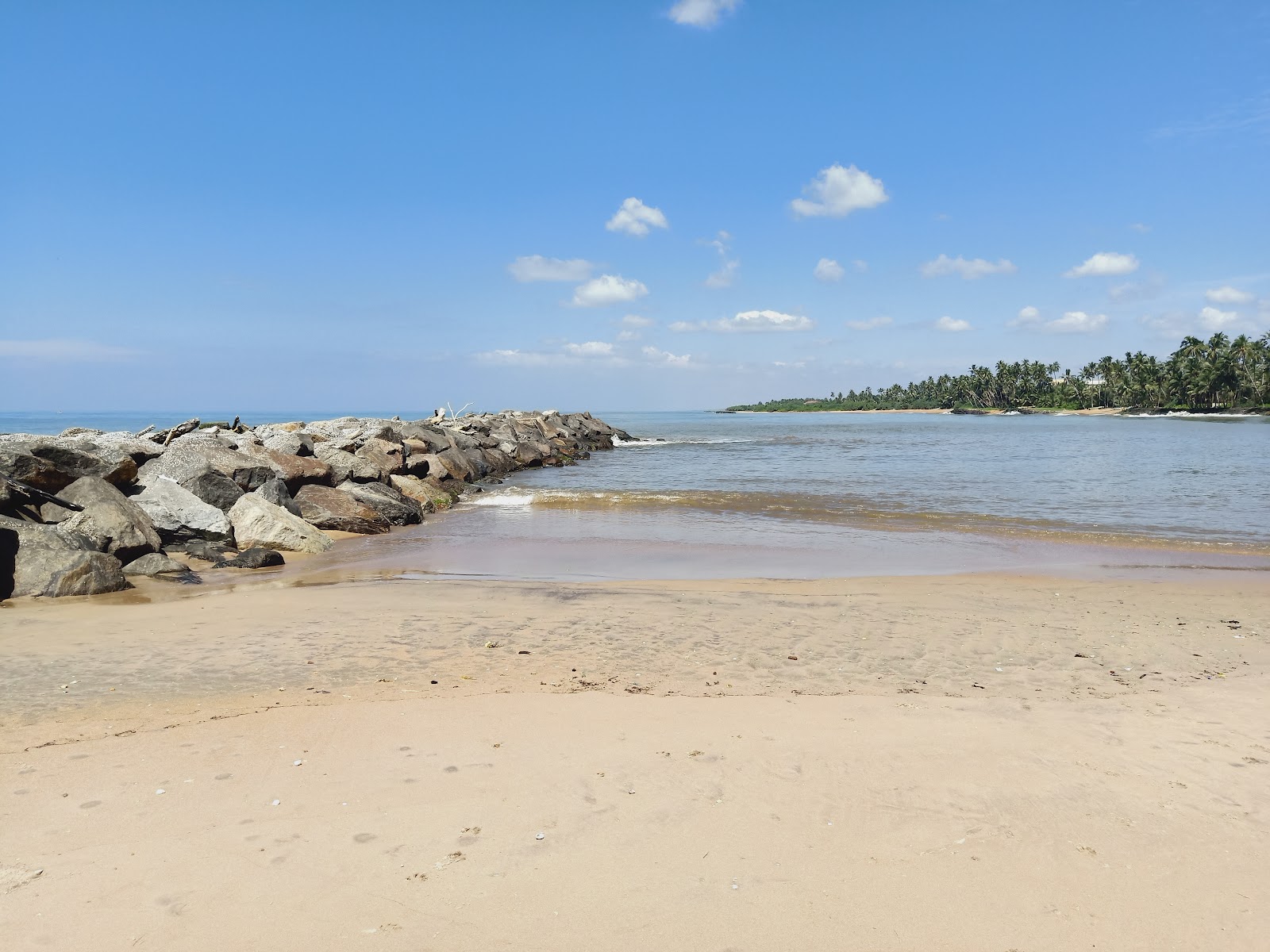 Photo de Katukurunda Beach et le règlement