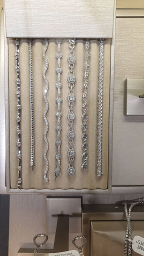 Jewelry Store «Jared The Galleria of Jewelry», reviews and photos, 11077 Pines Blvd, Pembroke Pines, FL 33025, USA
