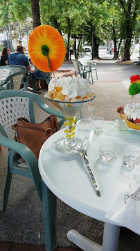 Plats et boissons du Restaurant de sundae Glacier Saint Nicolas à Romans-sur-Isère - n°15