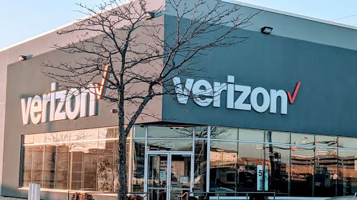 Cell Phone Store «Verizon», reviews and photos, 333 NJ-18, East Brunswick, NJ 08816, USA