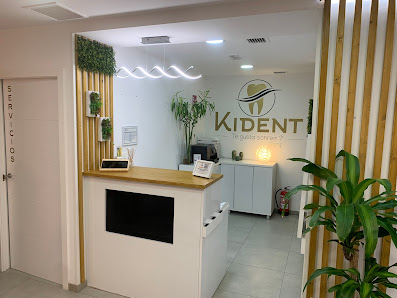 Dental Clinic Family Kident 2017 S.L. Av. de Dílar, 103, Zaidín, 18007 Granada, España