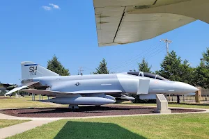 B-1 Lancer image