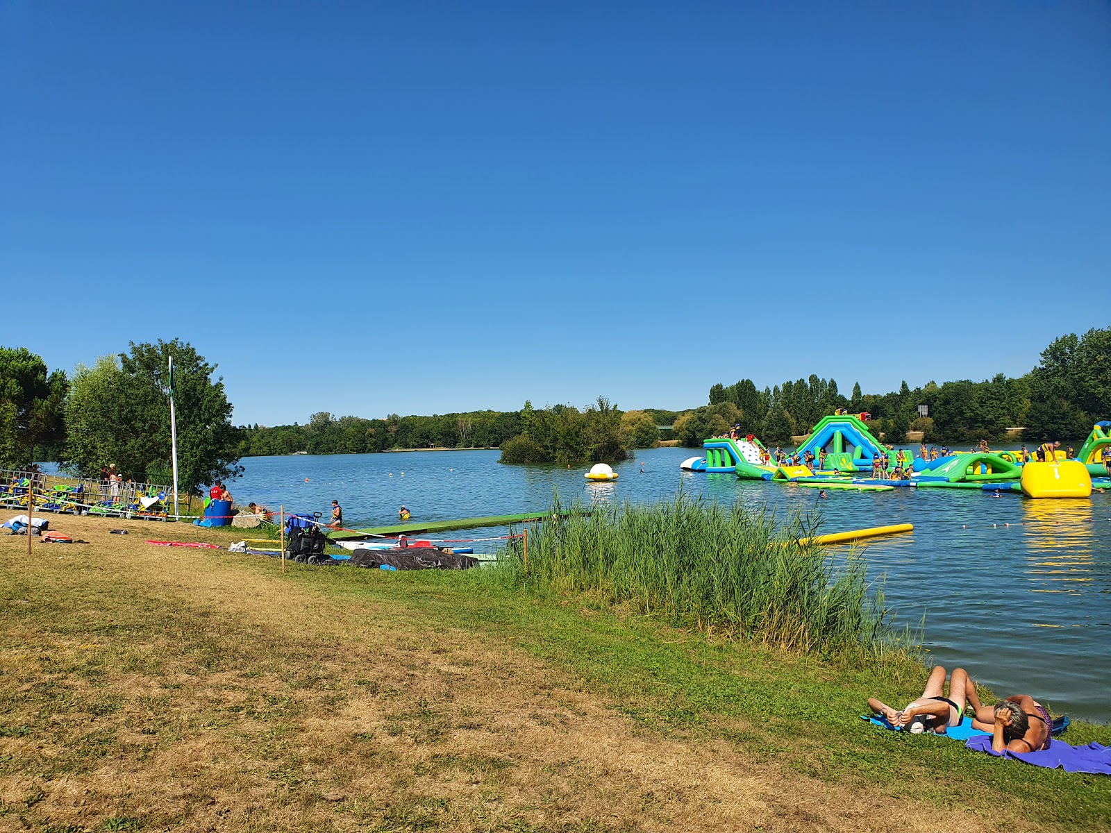 Photo de Plan d'Eau Beach et le règlement