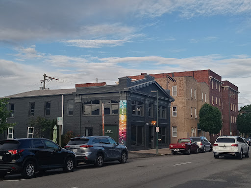 Running Store «Road Runner Running Store», reviews and photos, 3002 W Cary St, Richmond, VA 23221, USA