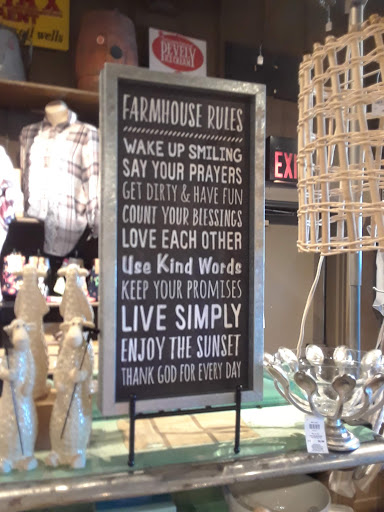 American Restaurant «Cracker Barrel Old Country Store», reviews and photos, 2012 E 59th St, Anderson, IN 46013, USA