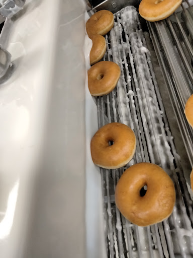 Bakery «Krispy Kreme Doughnuts», reviews and photos, 511 Moosic St, Scranton, PA 18505, USA