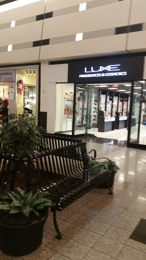 Shopping Mall «Boulevard Mall», reviews and photos, 730 Alberta Dr, Buffalo, NY 14226, USA