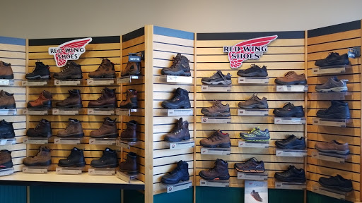 Shoe Store «Red Wing», reviews and photos, 1701 N Larkin Ave, Crest Hill, IL 60403, USA