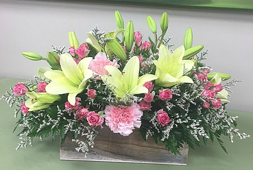 Florist «Plainfield Florist», reviews and photos, 1017 E Main St, Plainfield, IN 46168, USA