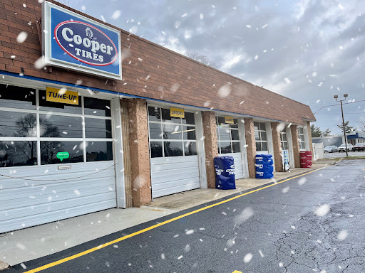 Tire Shop «Discount Tire Center», reviews and photos, 1406 NJ-37, Toms River, NJ 08753, USA