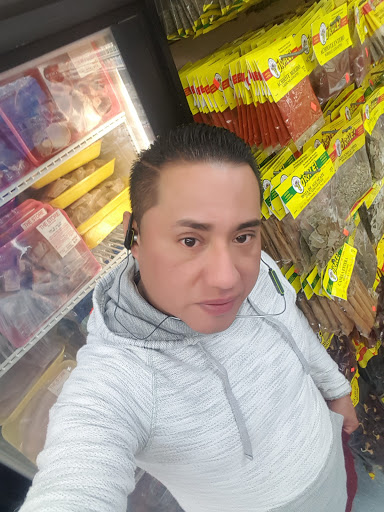 Grocery Store «The Store», reviews and photos, 3811 Hamilton St, Hyattsville, MD 20781, USA