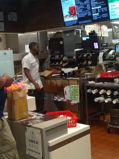 Shopping Mall «Bond Shopping Center», reviews and photos, 1891 S State Rd, Upper Darby, PA 19082, USA