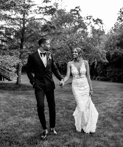 Bridal Shop «La Jeune Mariee Bridal Collection», reviews and photos, 139 E Main St, Columbus, OH 43215, USA