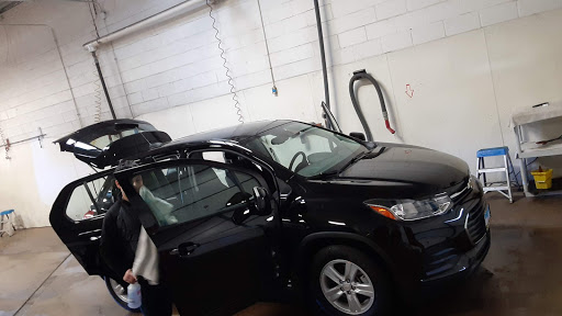 Car Wash «Ruby Hand Carwash», reviews and photos, 4334 N California Ave, Chicago, IL 60618, USA