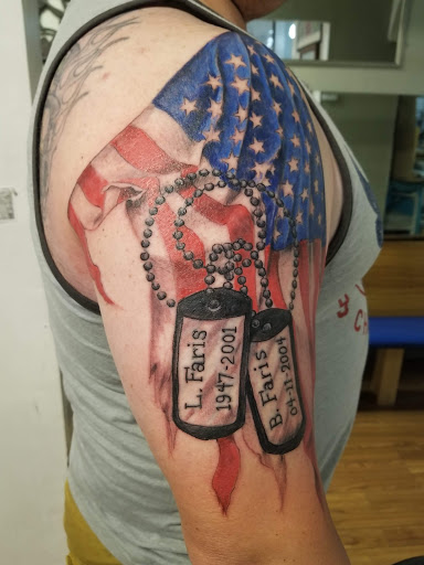 Tattoo Shop «Dollhouse Tattoo and Art Studio», reviews and photos, 212 Elm St, Ludlow, KY 41016, USA