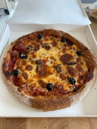 Plats et boissons du Pizzas à emporter Kiosque Pizza Artisanale Pizzeria CHEZ PEPONE Albi - n°1
