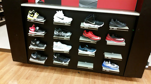 Sporting Goods Store «Academy Sports + Outdoors», reviews and photos, 8843 Veterans Memorial Blvd, Metairie, LA 70003, USA